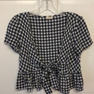 Pacsun front tie shirt